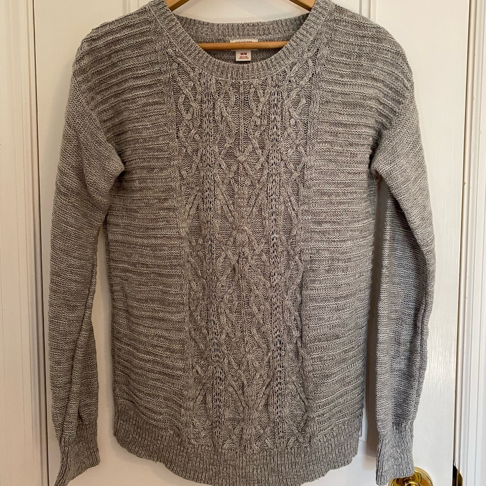 Grey sweater